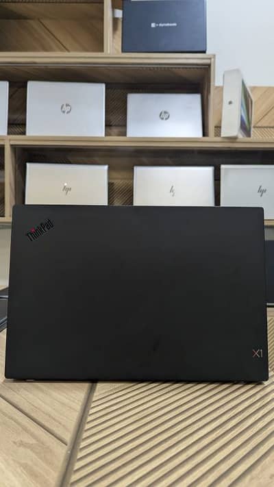Lenovo ThinkPad X1 Carbon Core i5 8th Gen / i7 10th Gen 16GB RAM SSD
