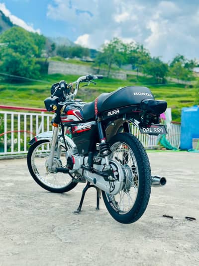 Honda CD 70 2024