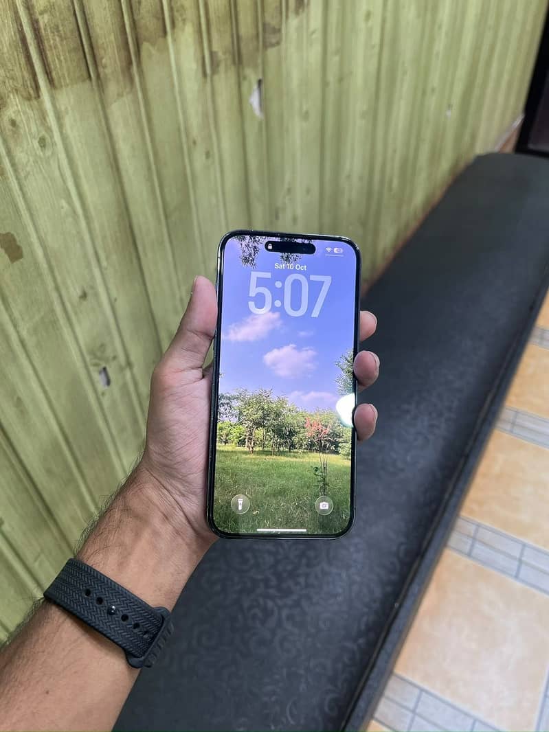 Apple iPhone 14 Pro Max 2
