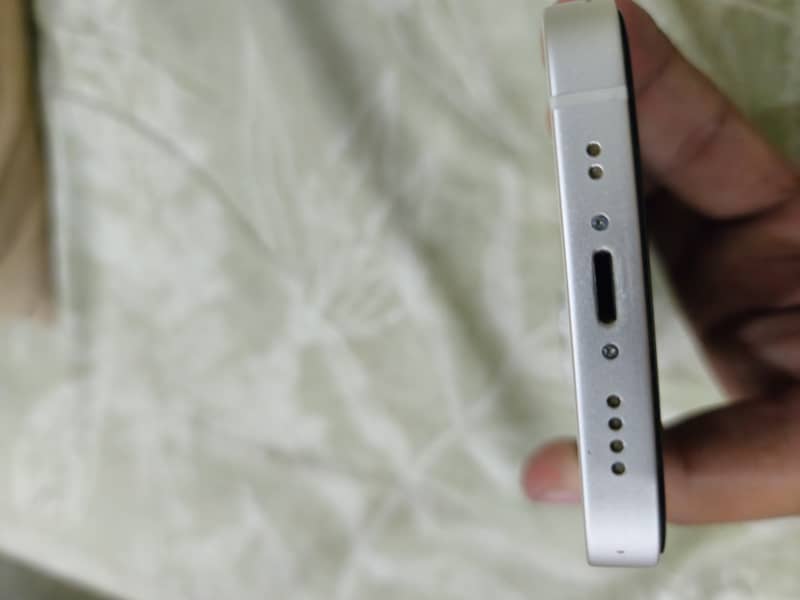 Apple iPhone 13 mini 2