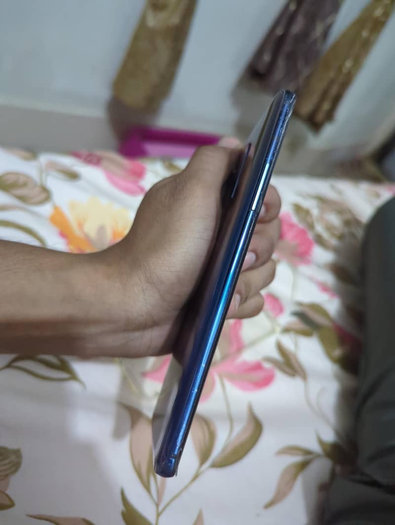 One Plus 7 Pro 4