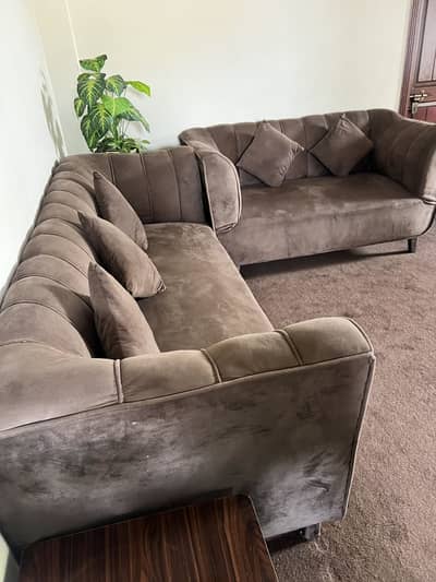 7 seater sofa,,  10 by 10