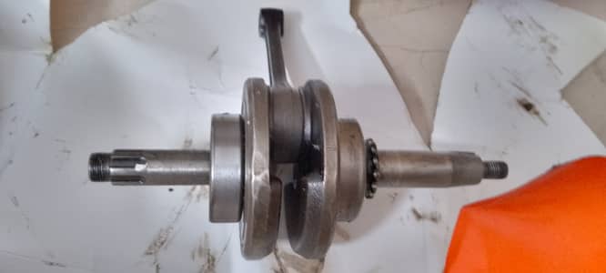 Honda 70 Crank shaft and cylinder