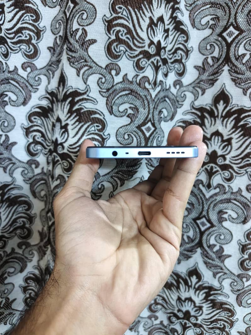 Realme Note 60 1
