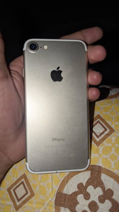 Apple iPhone 7
