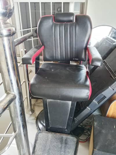 beauty parlor chair