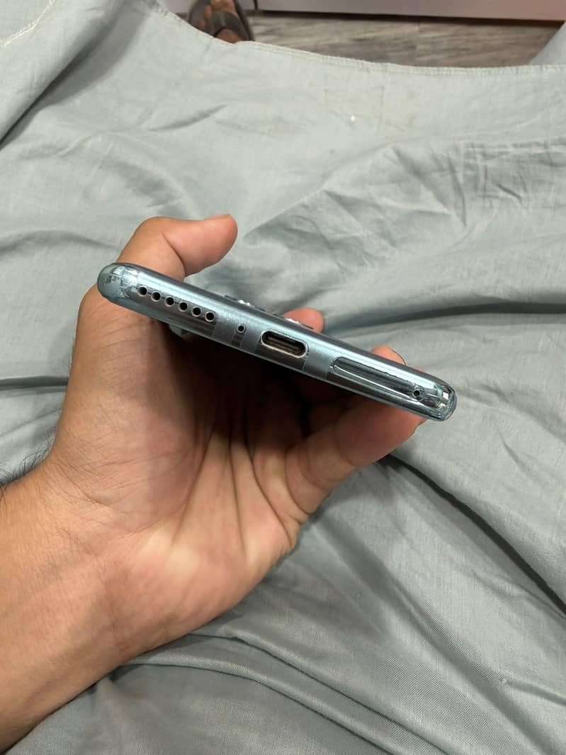 Xiaomi Redmi Note 14 Pro 3