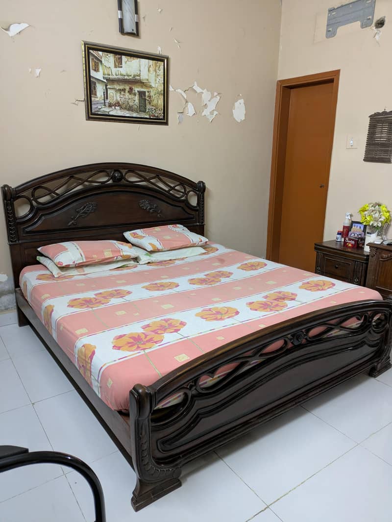 Pure Sheesham Wood King Size Bedroom Set - Beds - 1120312692