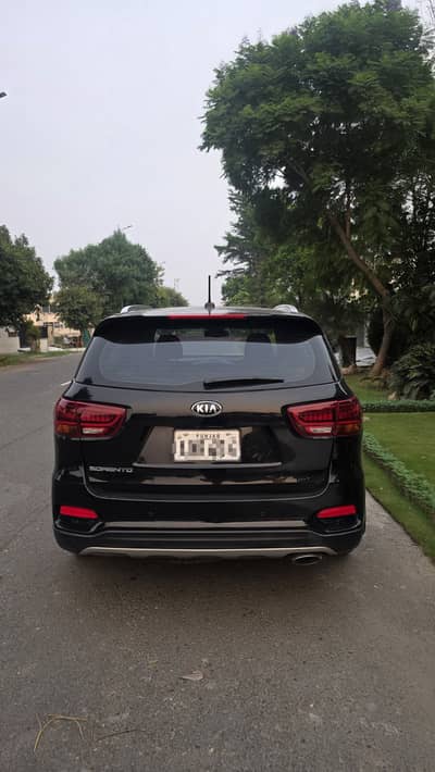 KIA Sorento 2023 up for sale