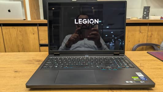 Lenovo Legion 5 pro Ryzen 9 8945HX RTX 5060 8Gb