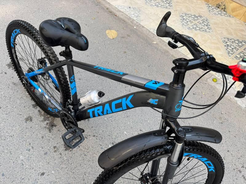 Track bycycle 0