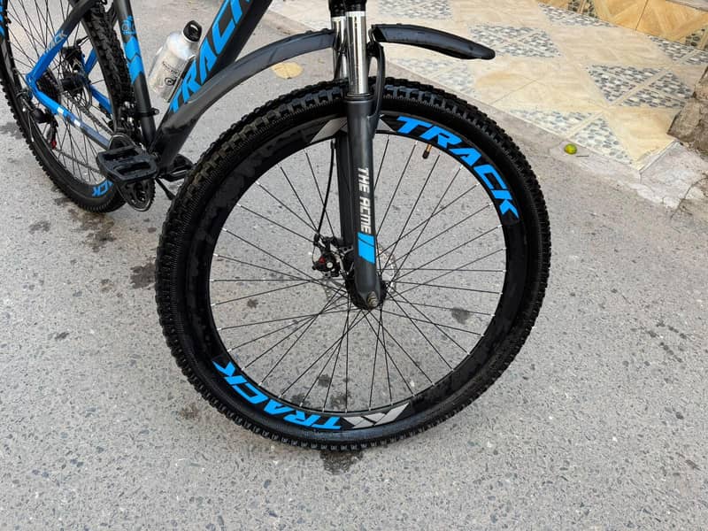 Track bycycle 1