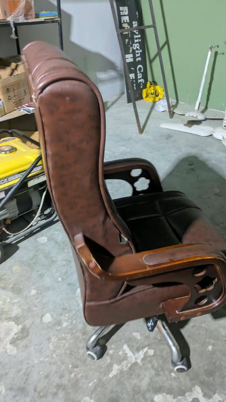 chair 4