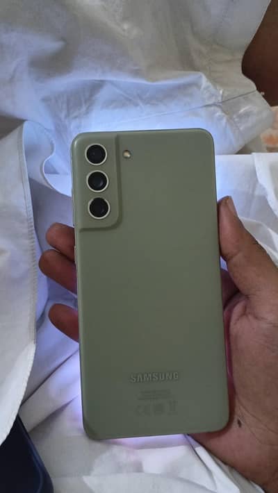 Samsung Mobile S21 FE