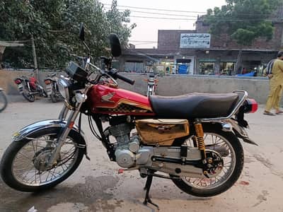 Honda CG 125 Special Gold Edition 2024