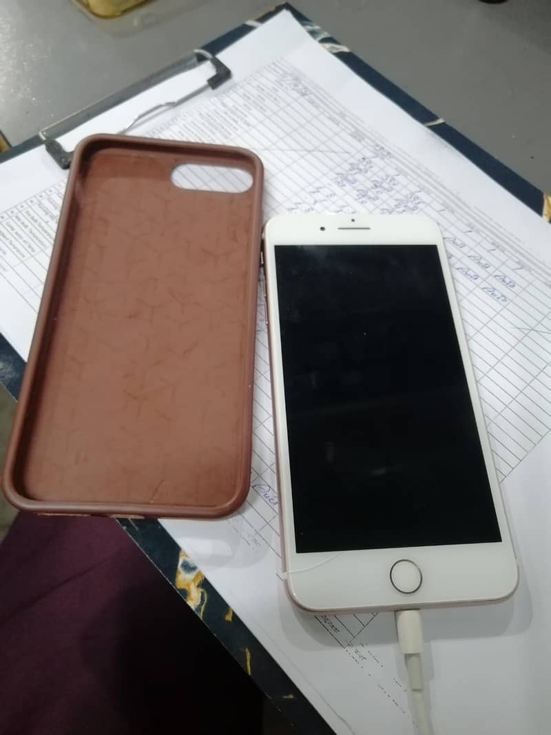 Apple iPhone 7 Plus 2