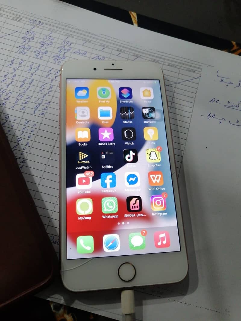 Apple iPhone 7 Plus 4