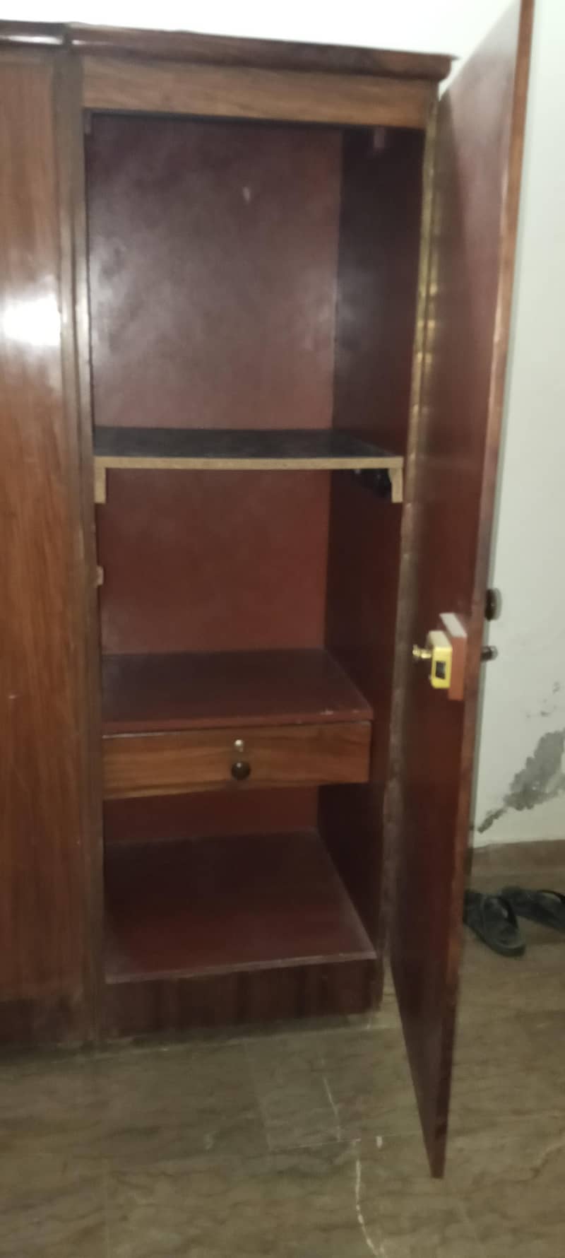 3 Door Wardrobe 1