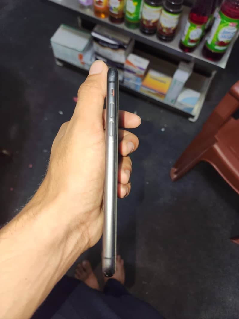 Apple iPhone 11 2