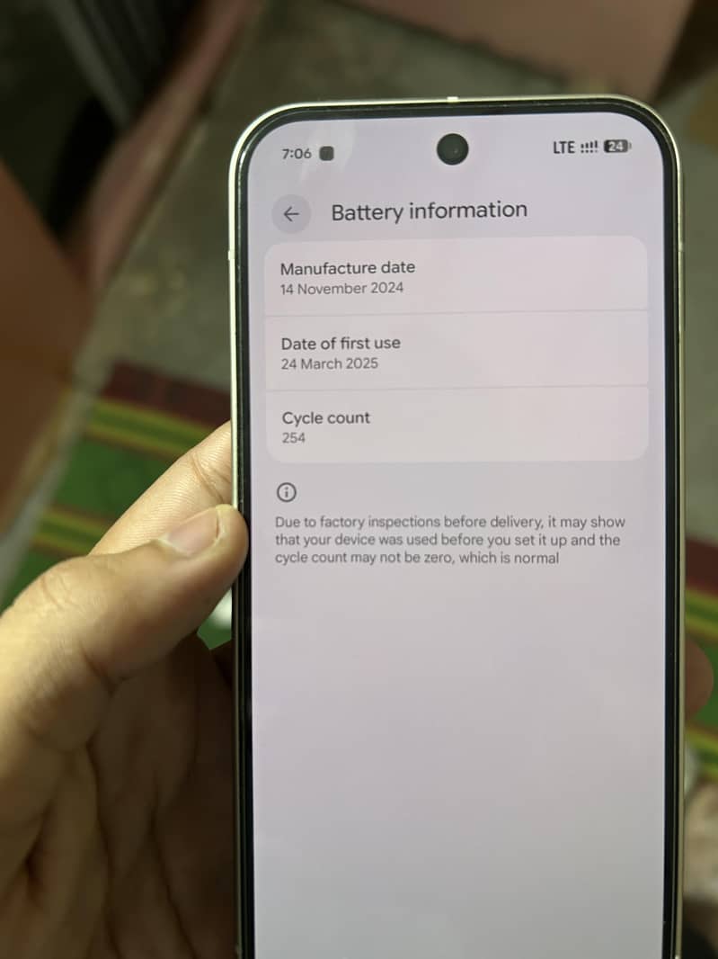 Google Pixel 9 5