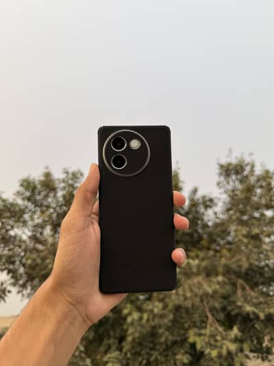Vivo V30E