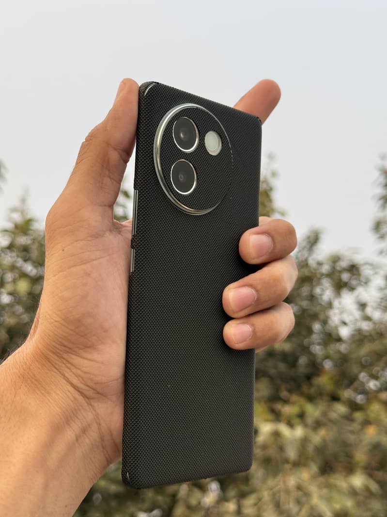 Vivo V30E 2