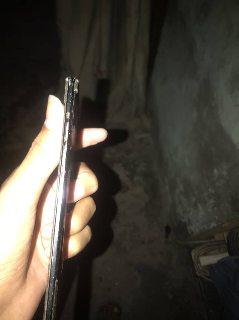 Samsung Mobile Note 9 4