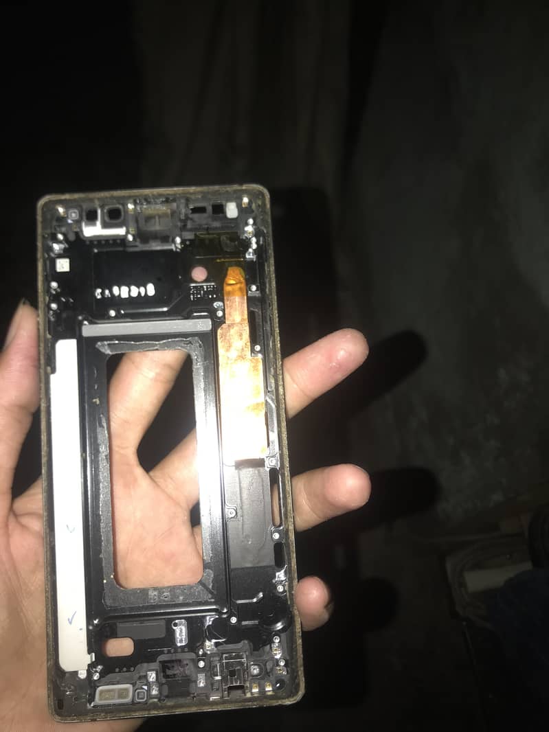 Samsung Mobile Note 9 6