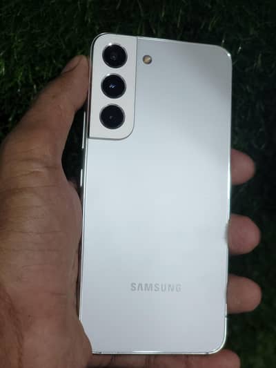 Samsung Mobile S22