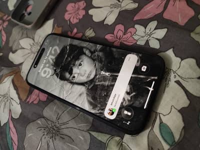 Apple iPhone 16