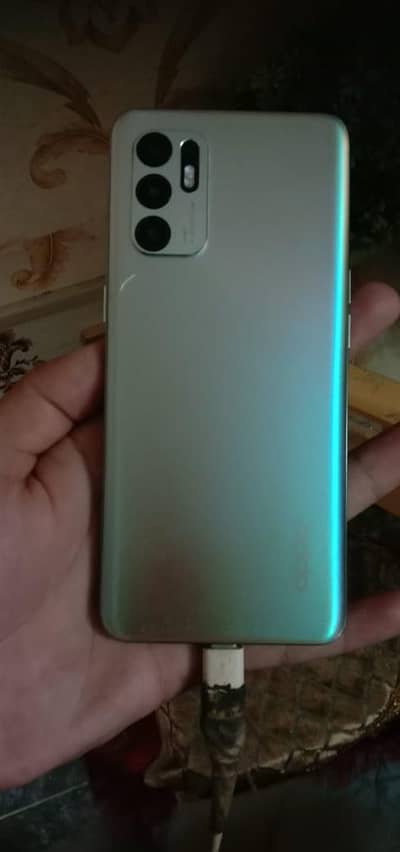 OPPO Reno6