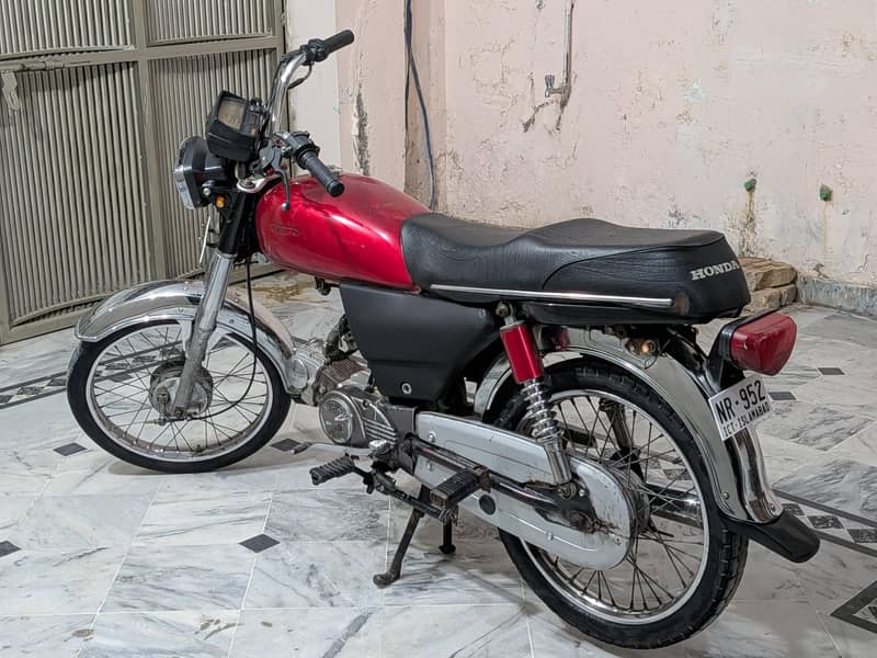 2008 Hero RF70 1