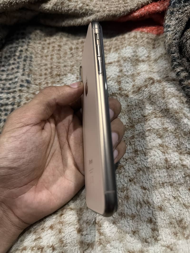 Apple iPhone XS 2
