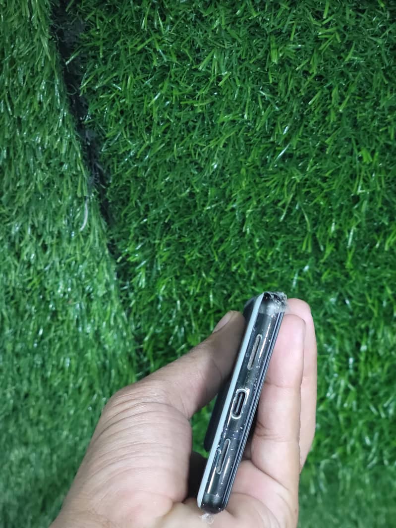 Google Pixel 6 5