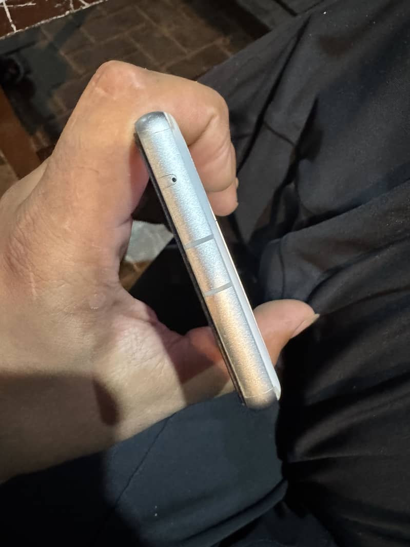 Google Pixel 7a 1
