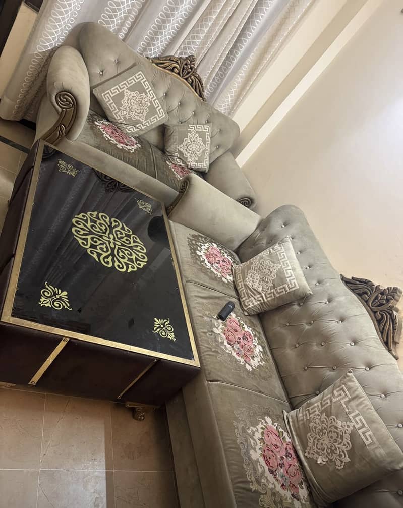 sofa set with table 1