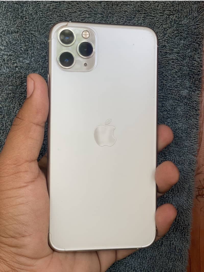 Apple iPhone 11 Pro Max 3