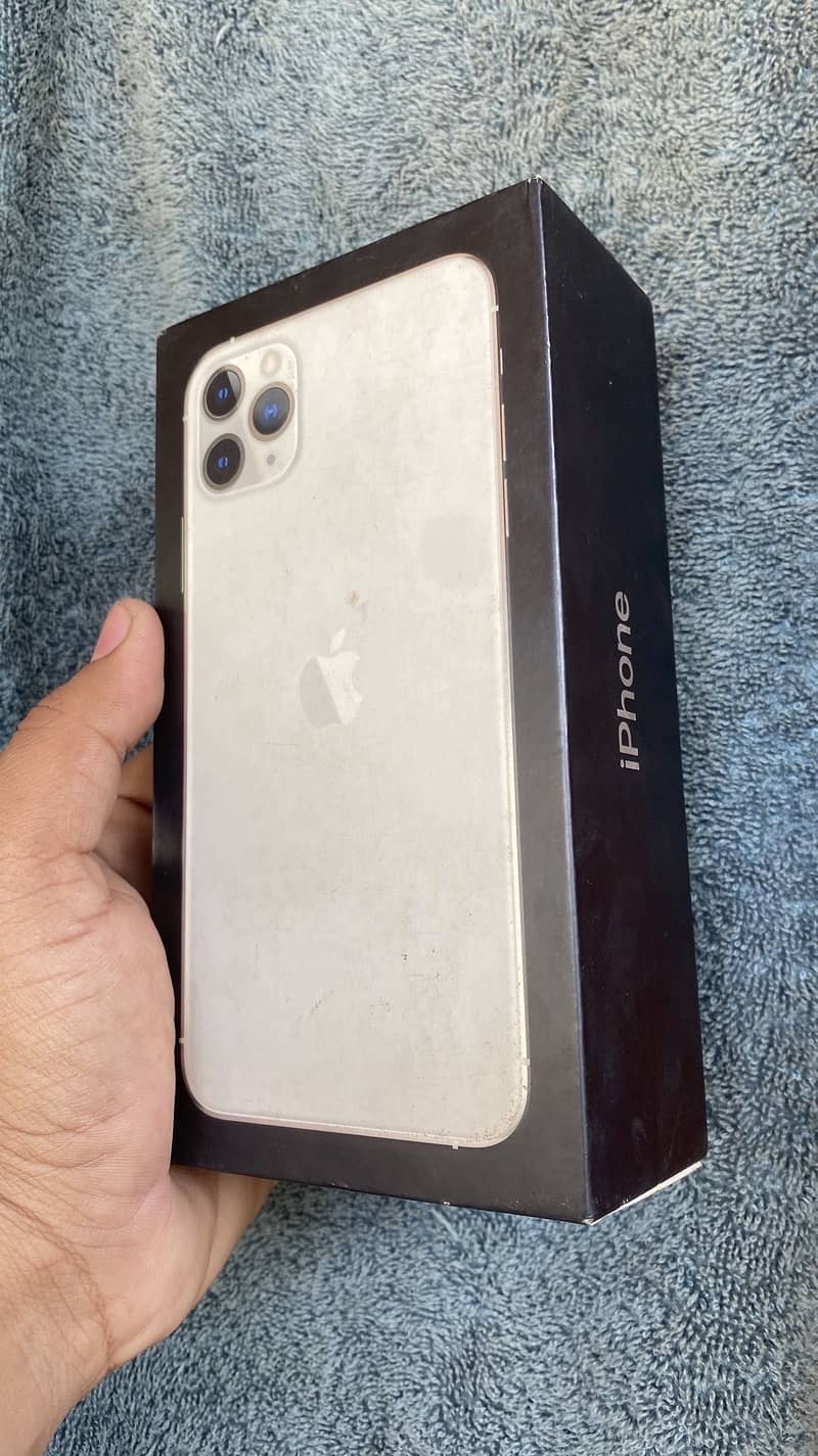 Apple iPhone 11 Pro Max 5