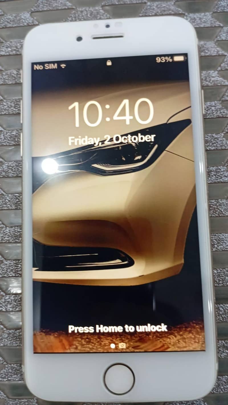 Apple iPhone 7 0