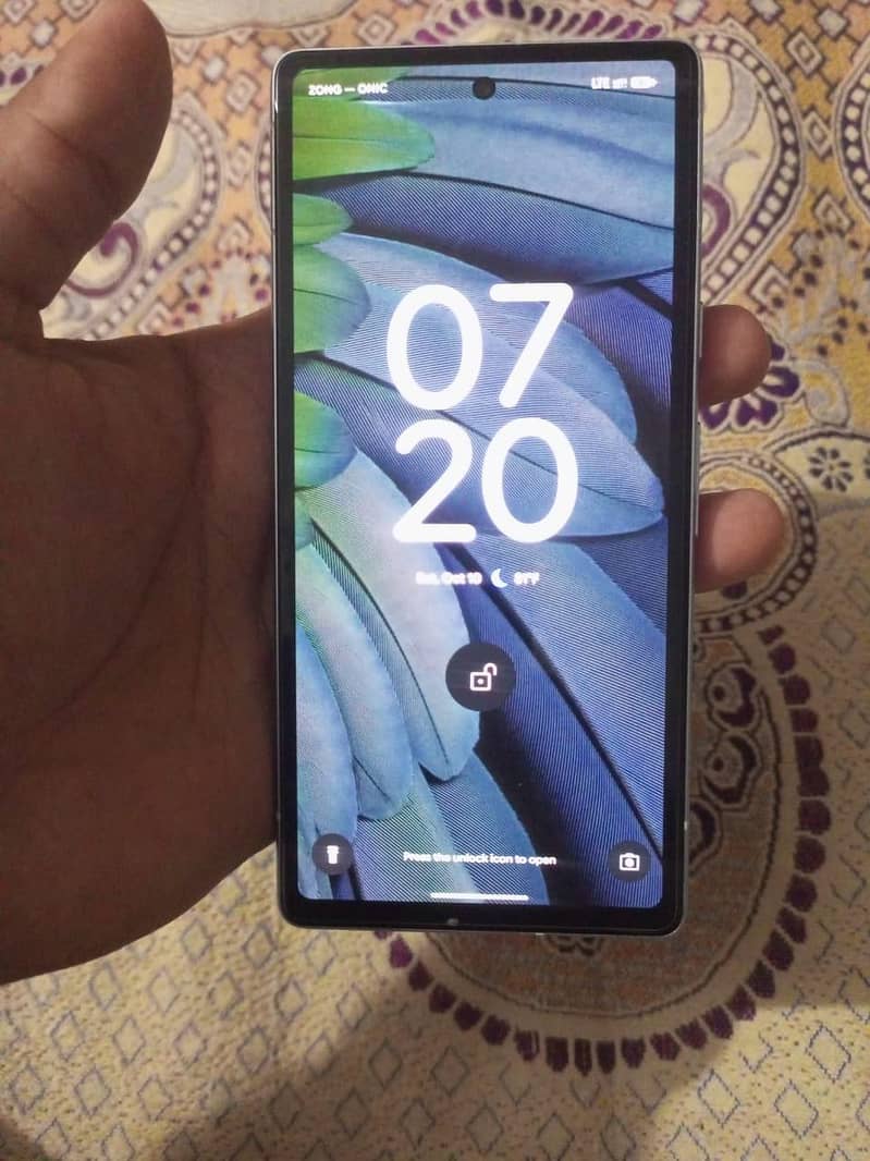 Google Pixel 7a 5
