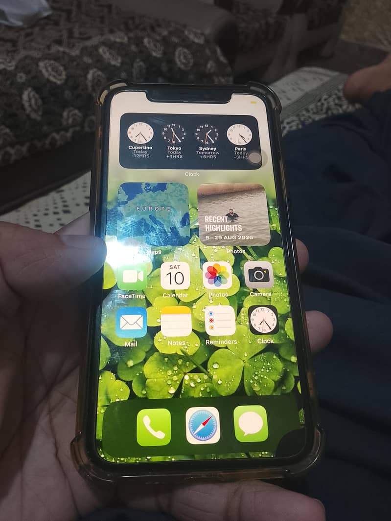Apple iPhone 11 Pro 1