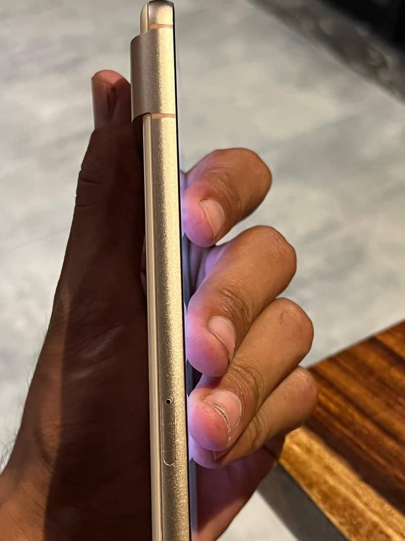 Google Pixel 8 2