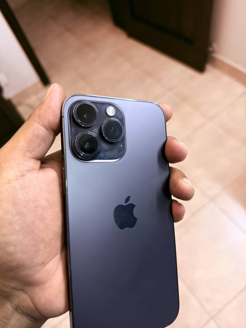 Apple iPhone 14 Pro Max 0