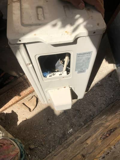 Kenwood  Inventer  1 ton ac