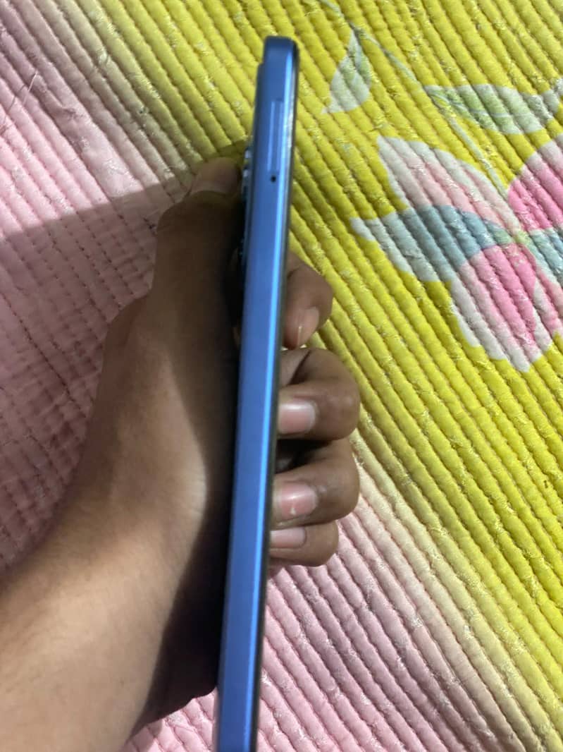Tecno spark 40 4