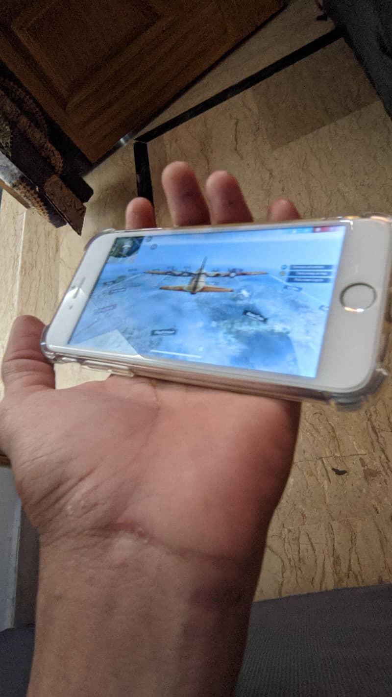 Apple iPhone 8 1