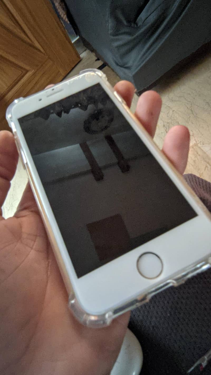 Apple iPhone 8 4