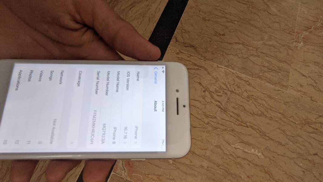 Apple iPhone 8 9