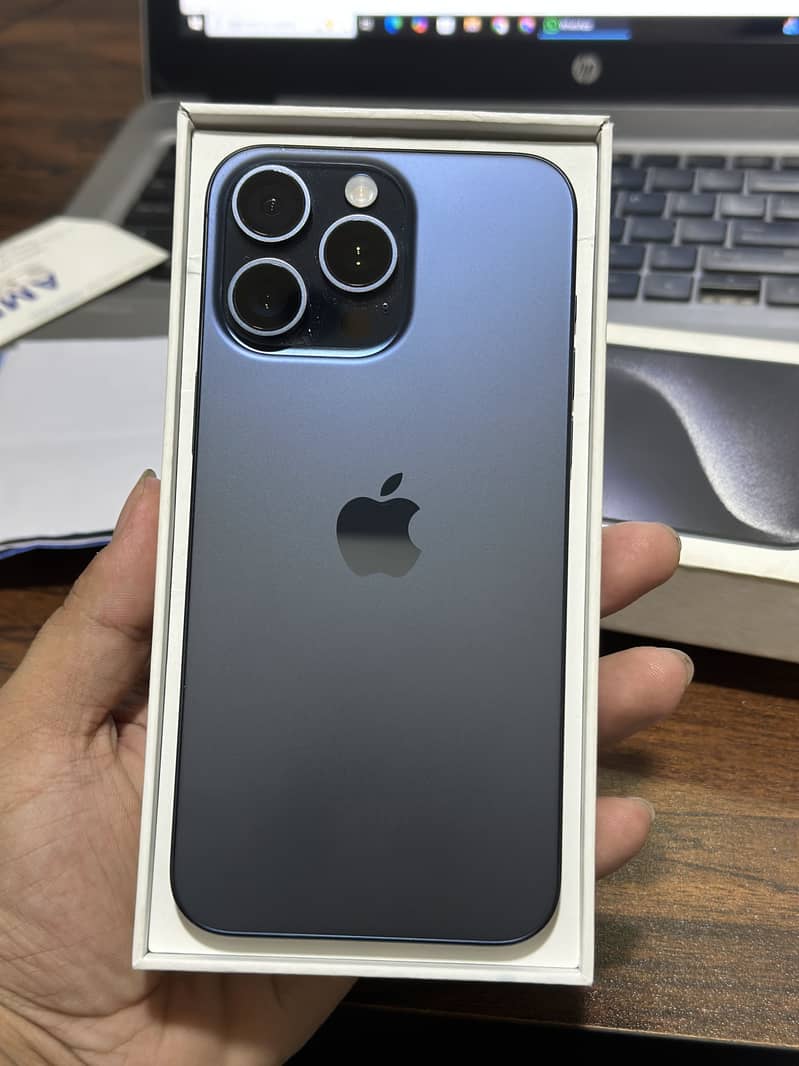 Apple iPhone 15 Pro Max 2