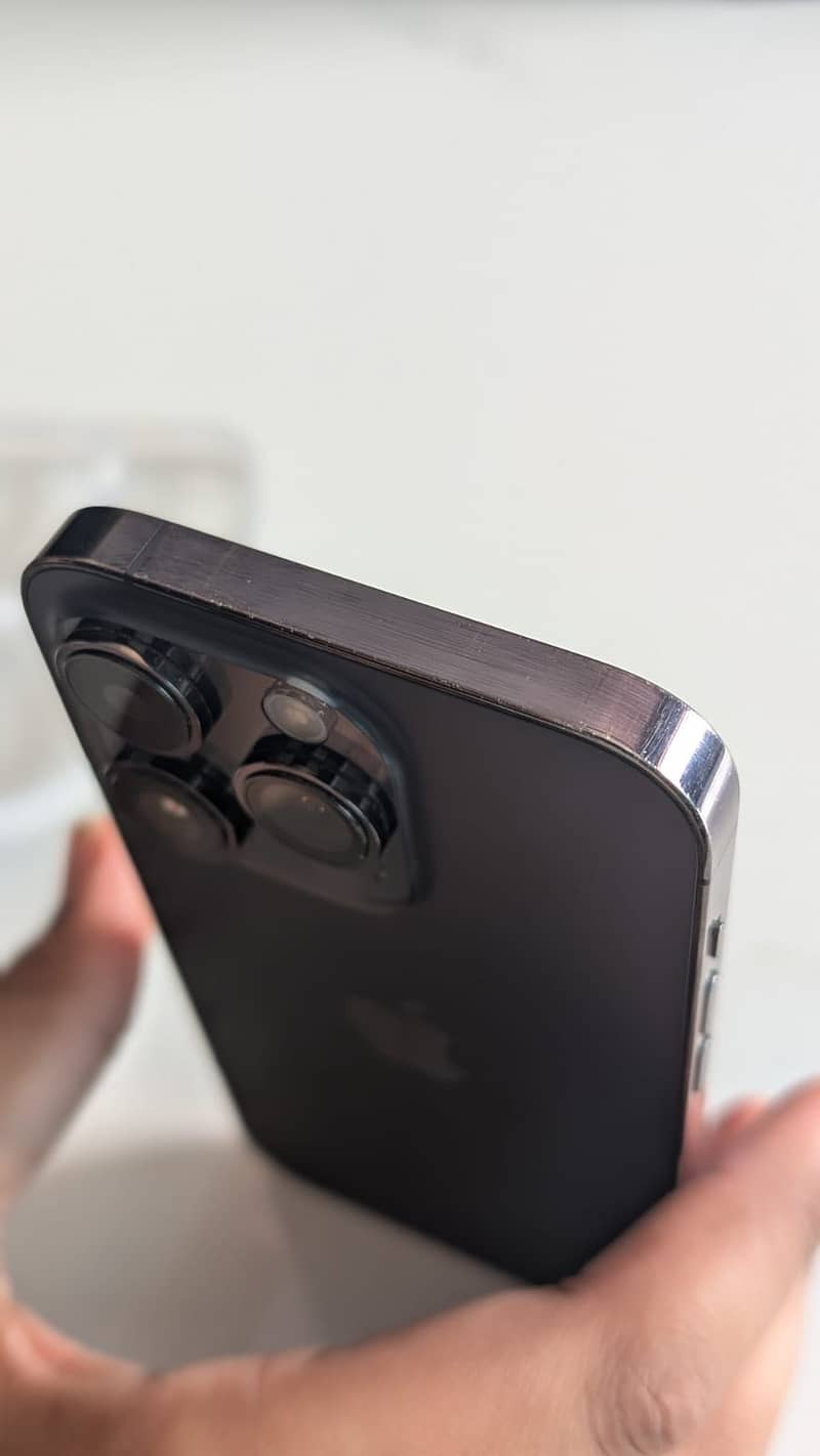 Apple iPhone 14 Pro 1